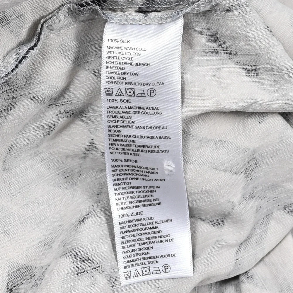 Tommy Bahama Shirt Men's Medium‎ 100% Silk Button Up Short Sleeve Beach Resort